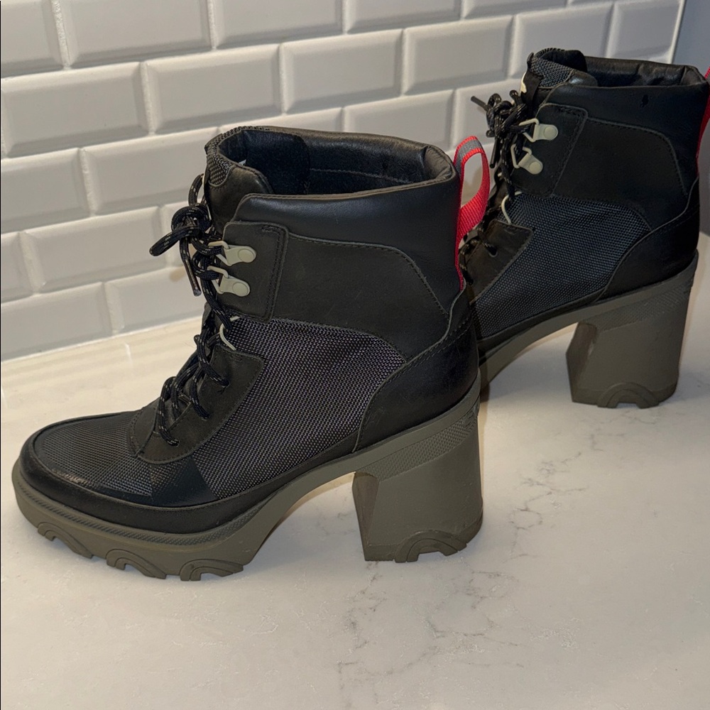 Sorel Women's Black Lace-Up Ankle Booties - Picture 5 of 6